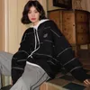 女性のパーカースウェットシャツHouzhou Harajuku Black Sweatshirt Women Korean Fashion Streetwear Striped Phoodie Vintage Hip Hip Hop Pullover Aesthetic特大230325