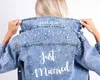 Damenjacken, personalisierte Damen-Jeans mit Perlenverzierung, Braut, Frau, gerade verheiratet, individuelle Hochzeit mit Datum 230325