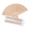 Objets Décoratifs Figurines 50 Pcs Personnalisé Gravé En Bois Pliant Éventail À La Main Mariage Personnalité Fans Anniversaire Personnalisé Fête Décor Cadeaux Pour Invité 230324