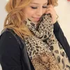 Sciarpe da donna con stampa leopardata in chiffon lungo e grande sciarpa alla moda avvolge morbido scialle elegante Hijab sottile da donna primavera estate