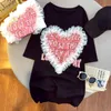 T-shirt grande taille pour femme 4xl T-shirt grande taille pour femme Summer with Love Heart Gaze Runway Design T-shirts grande taille Ladies Fashion Chubby Clothe 230325