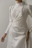 Fantastiska sjöjungfrun bröllopsklänningar muslimska pärlor brudklänningar med löstagbart tåg paljett med hög krage satin långa ärmar vestido de novia 415