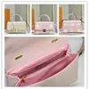 Sacs à main de luxe Empreinte Giant BB Sac fourre-tout rose Hasp Up Sac à bandoulière en cuir souple avec bretelles réglables Sacs à main à bandoulière Sac Boston pour femme