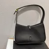 Fashion Classic le 5 A7 Hobo Borsa sotto le ascelle Donna Uomo Pelle liscia Borse a tracolla da donna da città Borsa a mano con pochette di lusso Cleo CrossBody Designer Borse a tracolla nere