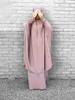 Etniska klädkvinnor 2 -stycken Set Hooded Muslim Dress Eid Prayer Plagment Jilbab Abaya Long Khimar Full Cover Ramadan Gown Abayas Islamic tyg 230324