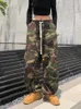 Kobiety Pants S Zoki Kobiet Hip Hop Camouflage Caro American Retro Streetwear Przyczynowe spodnie Modne kieszenie Lace Up szeroka noga 230325