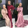 Ethnische Kleidung Hijab Satinkleid Ramadan Muslim Mode Gürtel Abaya Dubai Türkei Arabisch Afrikanische Maxikleider für Frauen Islam Kleidung Roben 230325