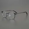 30 % RABATT auf neue Luxus-Designer-Sonnenbrillen für Herren und Damen. 20 % Rabatt auf die handgefertigte japanische Kollektion ultraleichter, reiner Titanplatten-Brillenrahmen, mit denen ausgestattet werden kann