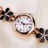 Wristwatches Women Bracelet Watch Watches Rose Gold Vintage Clock Ladies Luxury Rhinestone Stainless Steel Feminino