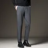 Pantalons pour hommes printemps été hommes costume mince bureau d'affaires taille élastique noir gris classique coréen pantalon mâle grande taille 27 38 40 42 230325
