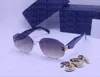 lunettes de soleil pour femmes classique Summer Fashion 3017 Style métal et Plank Frame lunettes Top Quality UV Protection Lens50948S