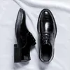 2023 Chaussures hommes printemps été respirant usure formelle Business Men de mariage décontracté de mariage