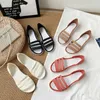 Sandaler Kvinnor Summer Flat Sandals 2022 Open-Toed Slides tofflor Candy Color Casual Beach Outdoot Female Ladies Jelly Shoes AA230325