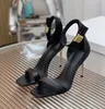 23s Summer Luxury Uma Sandals Shoes Calfskin Leather Naken Black Patent Leather Stiletto Heel Logo-Engraved Party Dress Gladiator Sandalias Shoe EU35-43