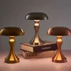 Veilleuses Nordic Led Or Lampe de Table pour Bar Hôtel Décoration Champignon Rechargeable Bureau Veilleuses 3 Couleur Interrupteur Tactile Lampe De Chevet P230331