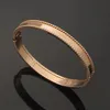 2023 New Brand Cuff Women's van & cleef Fashion Couple Letter Gold Titanium Steel Designer Bracelet