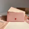 Women's Luxurys Miu Crivt Critch Designer Card Pack Bags Women Wallet Brand 2023 Nuova texture di moda in pelle multifunzionale borsetta per borsetta per borsetta
