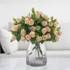Dekoracyjne kwiaty białe symulowane bukiet ślubny róży w dłoni kwiatowy dom do dekoracji