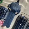 Zweiteiliges Kleid Western Denim Retro-Kleid Sommer große Taille dünnes Temperament Mode unregelmäßiges Design Anzug Midirock 230325