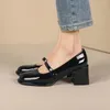 Dress Shoes Women 2023 Fashion Retro Square Toe Hollow Out Casual Mary Jane Waterdicht platform Zapatillas Mujer
