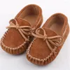 Platta skor bekväma baby småbarn äkta läder pojkar flickor bowknot barn casual loafers moccasins barnlägenheter andas andas