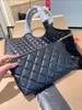 Icare Maxi Çanta Tasarımcı Çantası 58cm Kadın Bez Çantalar Büyük Çantalar Ekler Lüks Crossbody Alışveriş Plaj Madeni Para Cüzdanı Tote Omuzlar Hakiki Deri 48cm