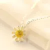 Hänge halsband mode koreansk stil silverpläterade smycken små tusensköna blommor klumpkedja färskt och söta XL172