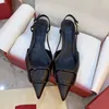 V Brand New Designer Dress Shoes High Heels, Riveted Pointed High Heels, Women's Summer Baotou, Thin Roots, French Sexy Fashion, Metal Buttons, Women's Sandals 무료 배송