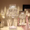 Nattlampor USB -laddningsbar diamantbordslampa Touch Control Dimble Crystal LED Night Light For Bedroom Bedside Bar Acrylic Decoration P230325