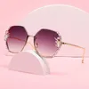 10 % RABATT Neue Herren- und Damen-Sonnenbrillen von Luxusdesignern 20 % RABATT auf Brillen mit großem Rahmen und Diamantrand Koreanische Version gezeitensicheres schlichtes Artefakt mit kleinem Gesicht