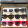 Luxus-Designer-Sonnenbrillen von hoher Qualität 20 % Rabatt auf quadratische Platte in rotem Netz gleicher Mode für Frauen