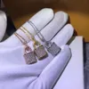 Klasyczny tytanowy stalowy naszyjnik z zamkiem Damskie złote srebrne litery Prezent ślubny dziewczyny inkrustowane diamentami Luksusowa biżuteria od projektanta nie blaknie