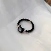 Bandringe QiLuxy handgemachte natürliche Muschel schwarz weiße Katzenringe für Frauen koreanische Mode Heilung schwarze Kristallringe Zubehör Schmuck G230327