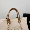 50% korting op luxe klassiekers Women's Handtassen Beach Pearl canvas geborduurde kettingpakketten Bag Small Large Pack 59Op