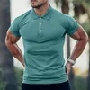 Polos masculinos de manga curta Slim Slim Top Summer Fashion Turn Down Collar Zip Polo Camisetas 2023 Men Cloth Fit Tam camiseta