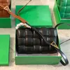 Crossbody Bag 7a Cassettes Bottevenets gewebtes handgefertigtes Ziegeltofu -Dreieck Haveoxyk3h9kwi
