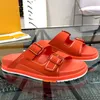 Sandálias de grife Tamancos de fivela dupla Chinelos Bloom Slides marrons Sandálias masculinas Sandália Slip on Flip Flops Summer Beach Slipper