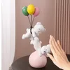 Inny wystrój domu Nordic Balon Bear Statue Śliczne latające zwierzęce rzeźba pokój dziecięcy Living Recuerdos de Boda Ornaments 230327