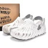 Croc Salehe Bembury sandales à plateforme célèbre designer femmes hommes chaussures de plage d'été écho sabot croos pantoufles diapositives triple noir blanc rose sandales légères avec charmes