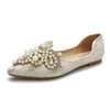 Sandalet tasarımcısı boncuklar düğün ayakkabıları kadın dantel nakış daireleri kadın balerin sivri ayak parmağı somut spor ayakkabılar artı boyut 3543 230325