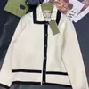 Kvinnors stickor Tees Designer broderad virkning Knitklänning Ummer Fashion Loose Slim Reduced Age Lapel Cardigan Coat Q6fq