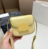 Mini sac de créateur à bandoulière Sac de tofu pour femme Sacs à bandoulière fille classique Portefeuille de mode 5A haut avec boîte