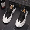 Été luxe Royal Style hommes robe de mariée chaussures maille tissu à la main exotique Designer mocassins mode à lacets baskets décontractées