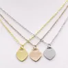 Partihandel rostfritt stål hjärtformat halsband Korta kvinnliga smycken 18K Guld Titan Peach Heart Necklace Pendant For Woman