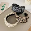 Headbands Winter Imitation Leather Woven Wide Side Headband Fashion Hair Accessories Women Trend Casual Plaid Hair Bands Hairband Girl 230325