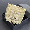 Bracelet luxe mariée strass Bracelet bijoux couleur or métal creux Design large mariage Caftan poignet accessoires