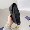 Łańcuchy torby krzyżowe torba na telefon komórkowy klapa torebka torebka mini totes torba skórzana uchwyt Kobiet Cross Body Bag Designer Letters Triangle Sprzęt pasek