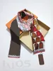 Bandeau concepteurs écharpe de luxe pour les femmes divers motifs délicats rétro épaule fourre-tout bagages ruban concepteur écharpe en soie accessoires à la mode longue PJ077 B23