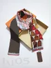 Écharpe de créateur à la mode foulard en soie de luxe avec lettres imprimés de fleurs divers motifs ornements de ruban pour femmes foulards dames neckercheif PJ077 B23