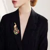 Brosches Korean Fashion Peacock Female Temperament Corsage Sacka Jacka Cardigan Shawl Scarf Spuckle Pins Accessories